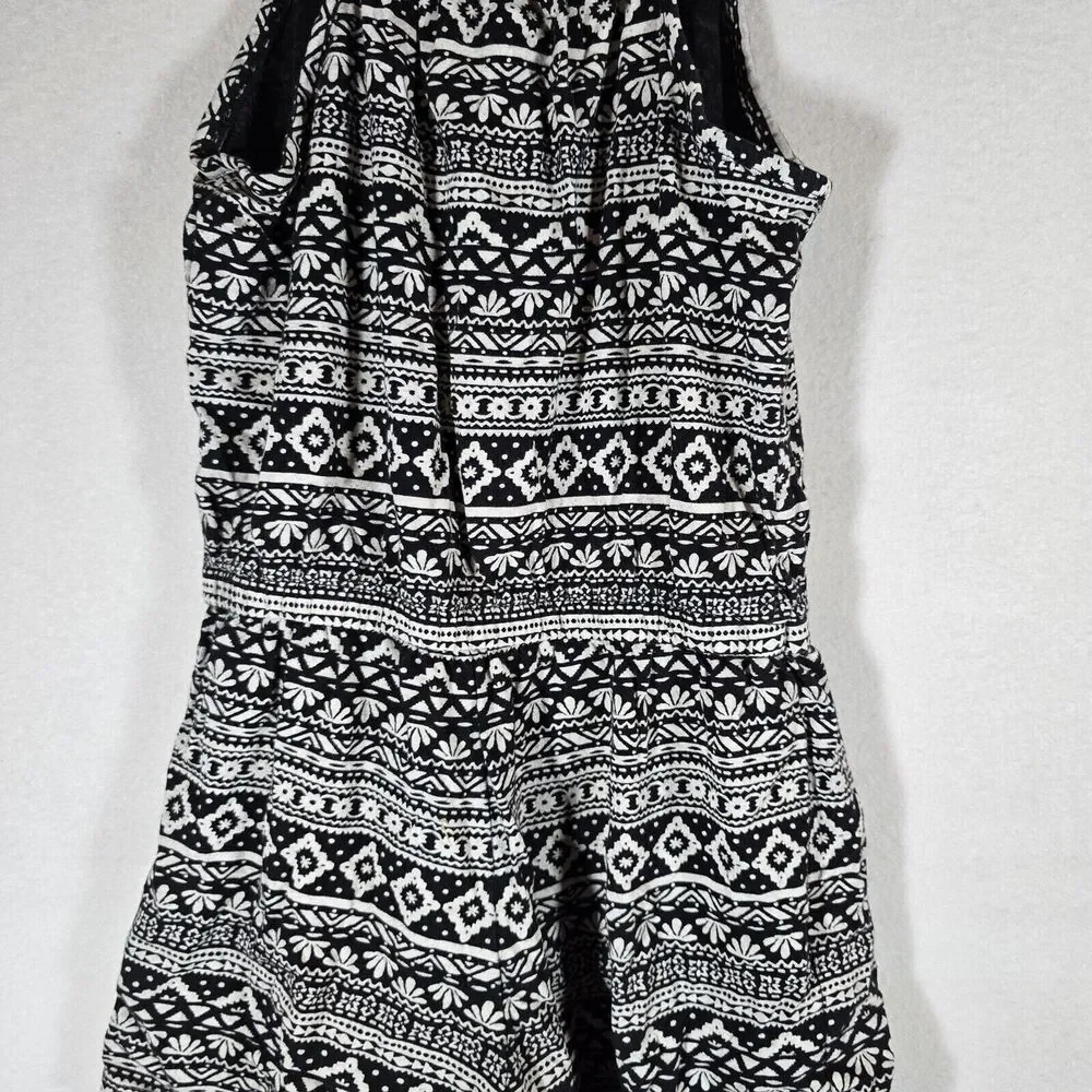 Old Navy Girls Kids Dress with shorts Black White Cotton Size L (10-12)